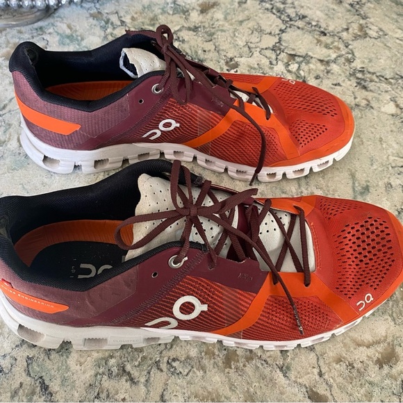 ON-Running Mens Cloudflow Running Shoe Mens SZ 10.5 Flare/Dawn - Picture 1 of 15